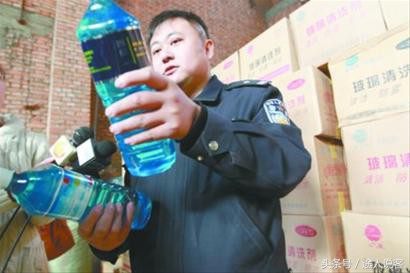 保养时加玻璃水要钱吗,汽车保养玻璃水免费加吗