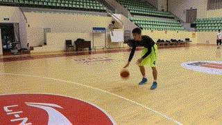 运球节奏入门教学,新手玩球运球教学