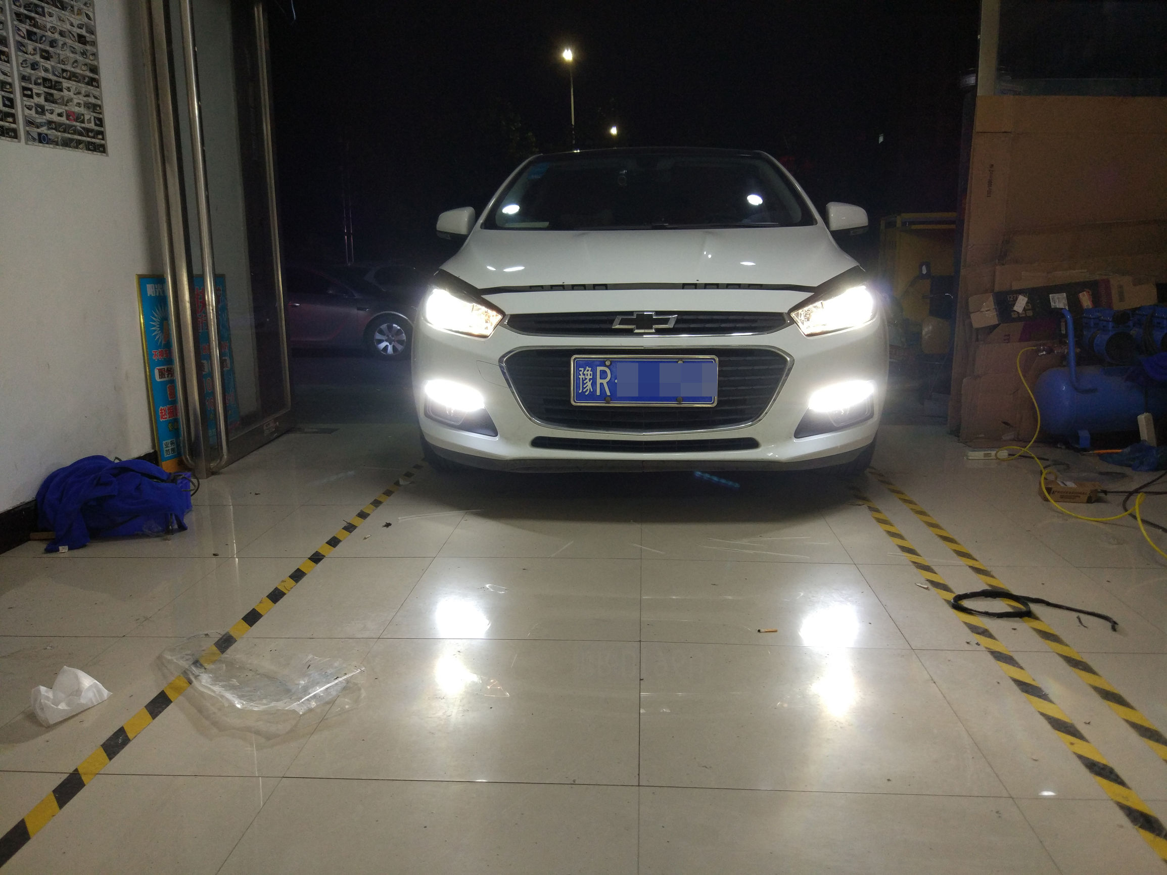 经典科鲁兹改灯怎么开灯快,科鲁兹改装大灯突然不亮了