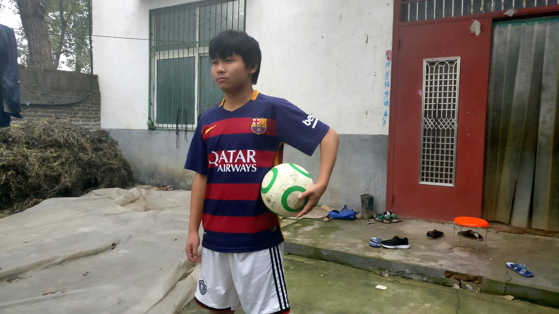 足球少年足球梦,农村足球梦