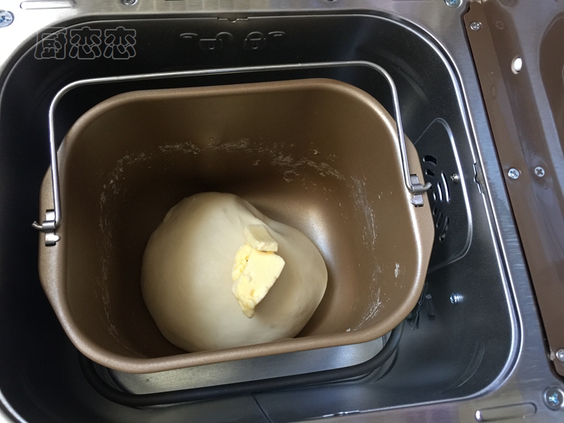 面包机做出来的面包像馒头,面包机做柔软面包的配方