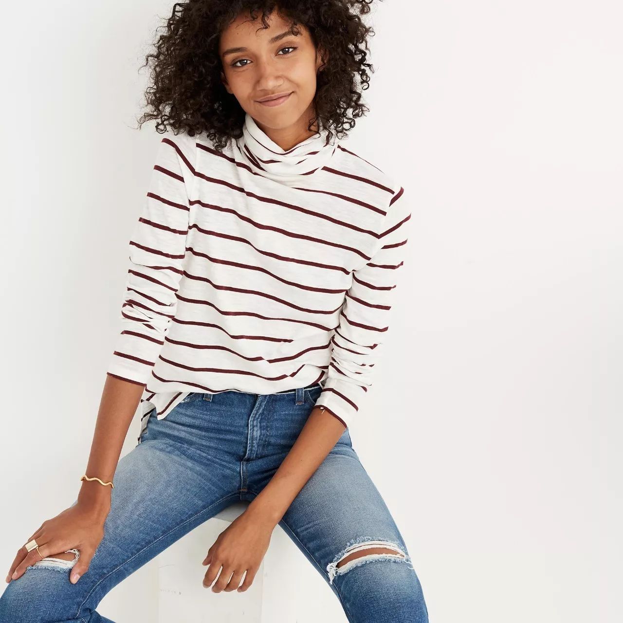 驼色条纹毛衫搭配,条纹长袖毛衣怎么穿