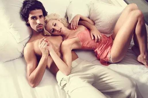 南美足球运动员对妻子女友要求都很高，难怪C罗更换这么频繁