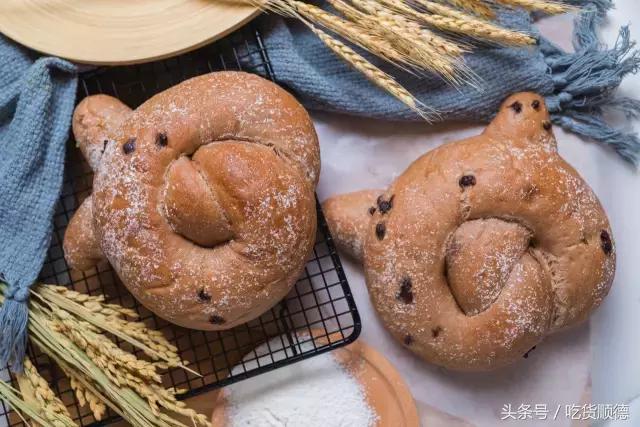 一口软欧包一口茶,一口鲜果茶一口软欧包