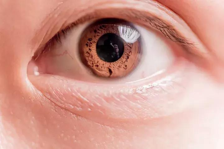 微信上这6件事做不得!不能卖美瞳、卖香烟……代购们你都知道吗?