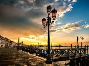 意甲老牌豪门ac米兰,意甲豪门对决ac米兰