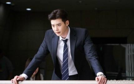 李钟硕韩剧推荐当你沉睡时片段,韩剧片段禁欲系李钟硕