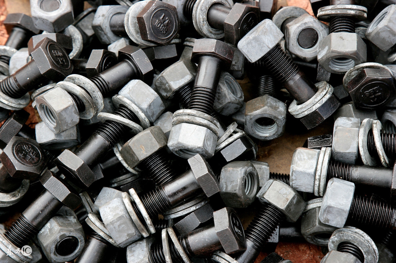 不同钢种对应的钢材,钢材分类哪四类钢