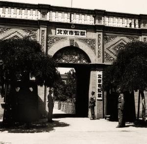 金光闪闪的右安门！