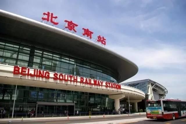 金光闪闪的右安门！