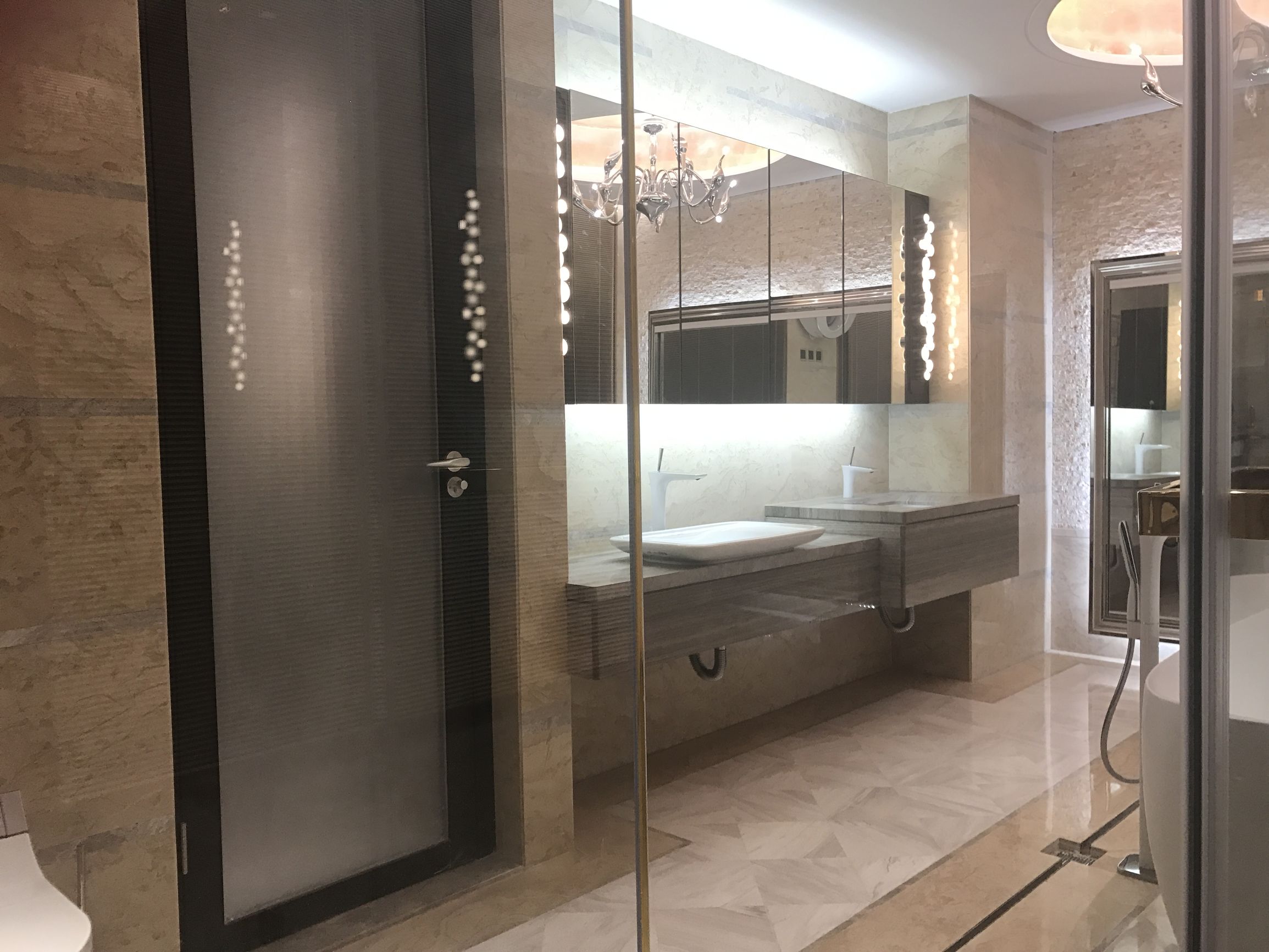 厨房洗手台台面积水怎么解决,洗手池台面积水小妙招