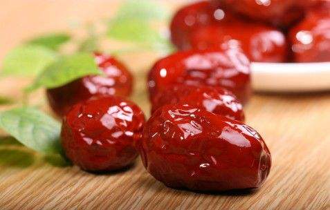 手脚冰凉又容易上火吃什么食物好,手脚冰凉吃什么食物补气补血最好