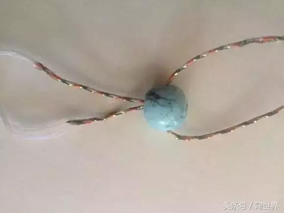 手串没有弹绳断了怎么再串起来,手串盘着突然断了在哪里重新穿