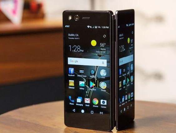 中兴AxonM折叠屏手机发布，网友：原来两块屏幕合起来就是折叠屏