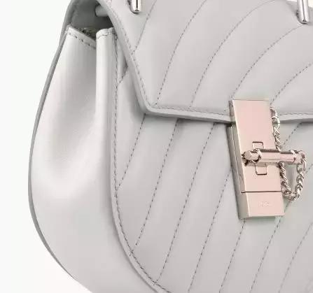 刘雯唐嫣同款小猪包,刘雯唐嫣最新消息