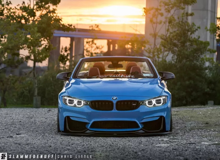 改装的宝马m4直接趴在地上了,普通的宝马m4可以开敞篷