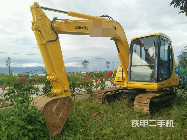开挖掘机的来说一说:哪种二手挖掘机最畅销?