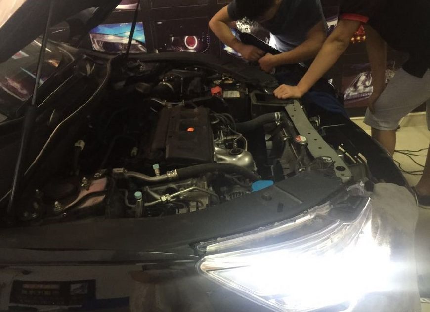 2.0l雅阁够用吗,雅阁羽翼大灯怎么改