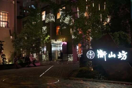 陈冠希在三里屯的潮牌店,陈冠希的东京店铺