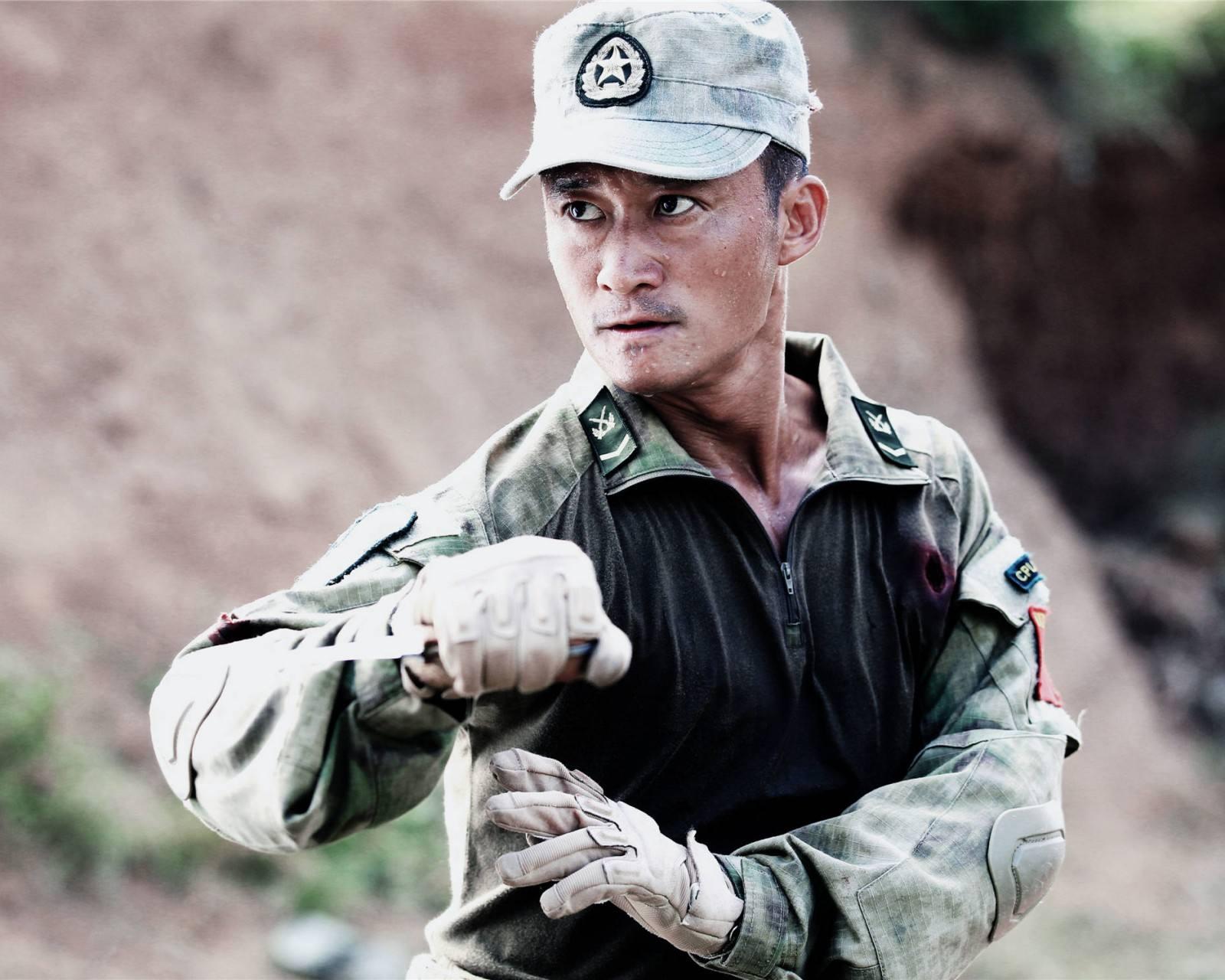 吴京军人梦背后的两个男人：特种兵之父刘猛和62亿编剧董群