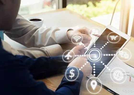 解梦日报1022：土豪砸一个亿求婚女主播，双十一狂欢新惊喜