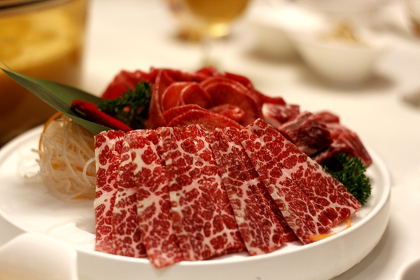 冬天火锅怎么吃才健康,花胶鸡汤火锅配什么蘸料