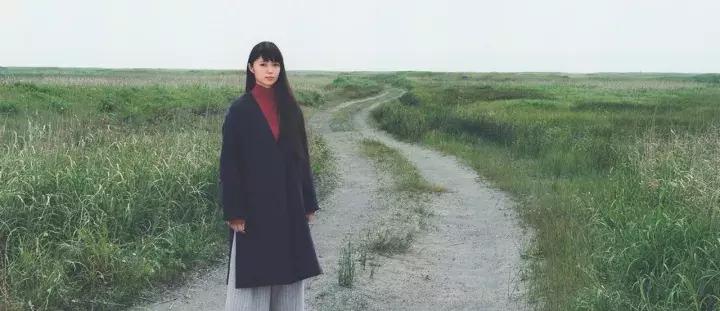 除了它也没谁了！既减龄又百搭，可以从20岁穿到50岁！