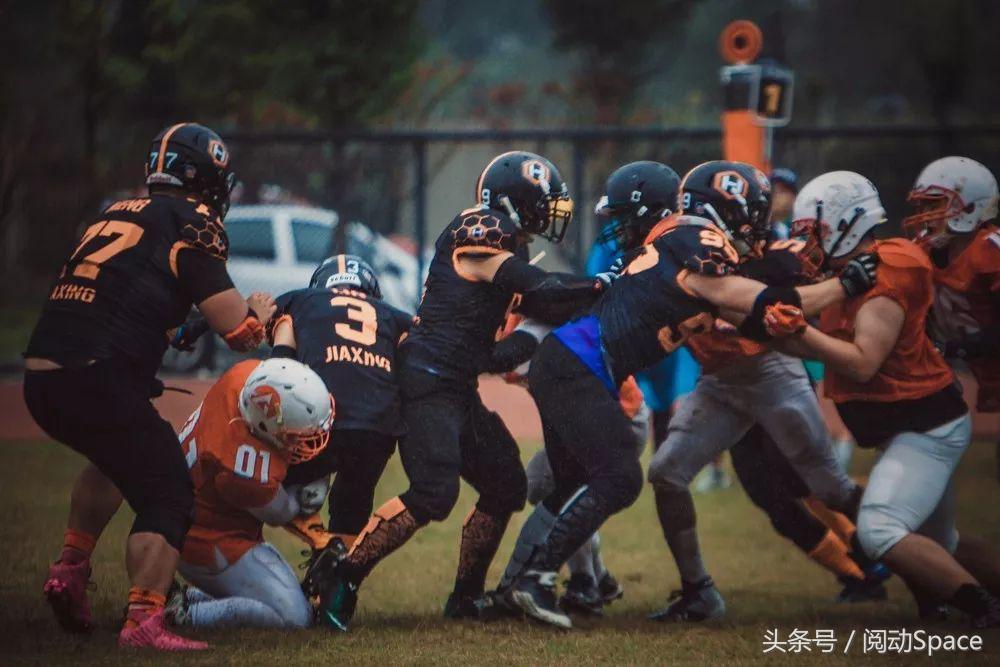 中国人不玩橄榄球的原因,为啥中国人不玩美式橄榄球