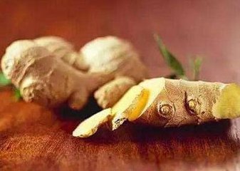 怀孕初期喝苏打水可以缓解孕吐吗,怀孕初期孕吐吃什么缓解啊