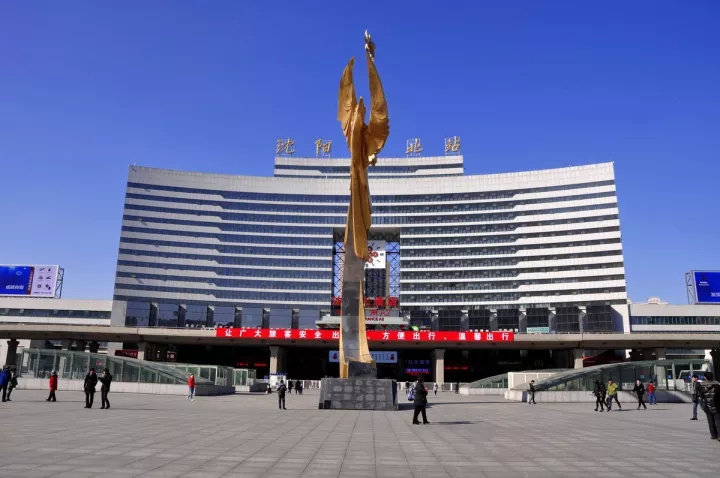 鍦ㄦ矆闃抽亣瑙佷綘鏄垜鐨勭紭,鍦ㄦ矆闃抽亣瑙佺浉鐖变竴杈堝瓙鐨勪汉