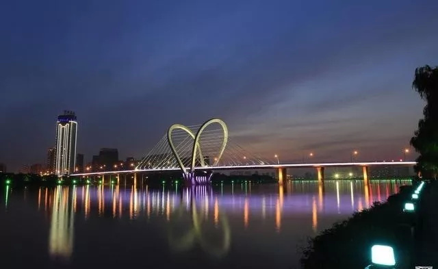 鍦ㄦ矆闃抽亣瑙佷綘鏄垜鐨勭紭,鍦ㄦ矆闃抽亣瑙佺浉鐖变竴杈堝瓙鐨勪汉