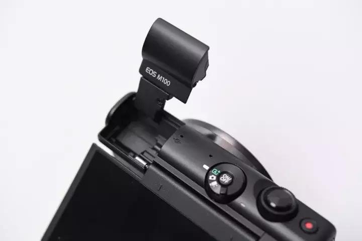 佳能高颜值轻巧相机便宜,入门便携相机佳能m200