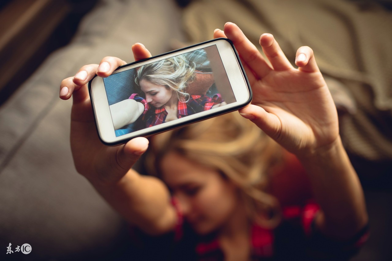 下了这个APP，才知道自己以前发的微信朋友圈简直太low了！