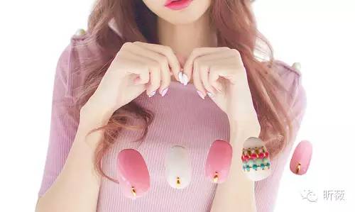 nail美甲款式图片,nail简约美甲