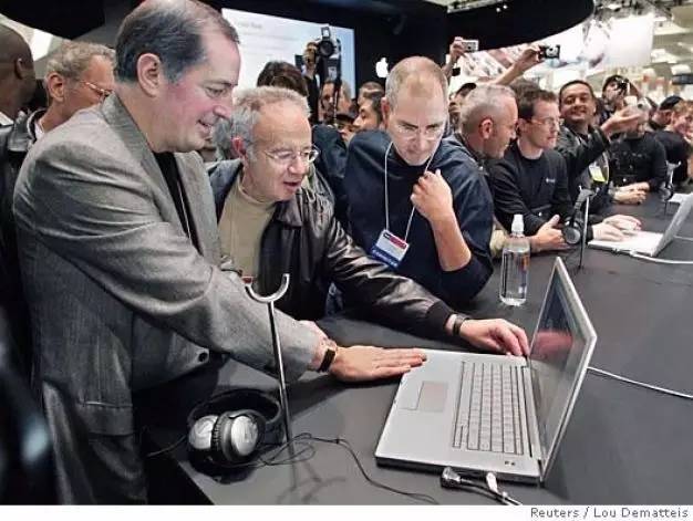 安迪格鲁夫自传故事,安迪格鲁夫所说的偏执狂是指什么