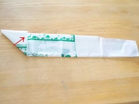 收纳衣服塑料袋技巧,家庭塑料袋怎么收纳