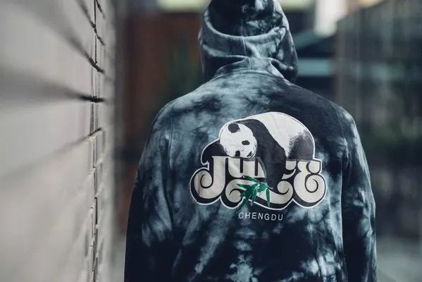 日潮新晋潮牌,适合女生的小众潮牌国潮