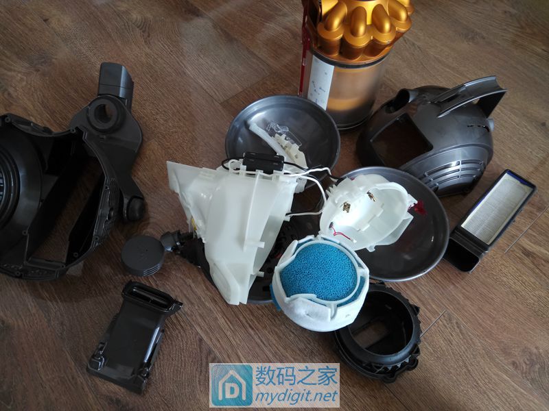 戴森dc有线吸尘器拆解,戴森吸尘器拆解详解