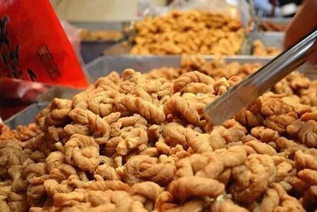 机票价格大跳水最低到0.7折啥情况,机票最低240元