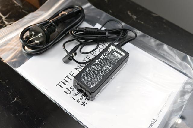 举重若轻：清华同方夜鹰商务本锋锐X30-M体验谈