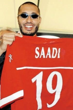 璐皯绐熷嚭鏉ョ殑瓒崇悆鐞冩槦鐩樼偣,瓒崇悆涓栫晫鎺掑悕鍓嶅崄宸ㄦ槦鏀跺叆