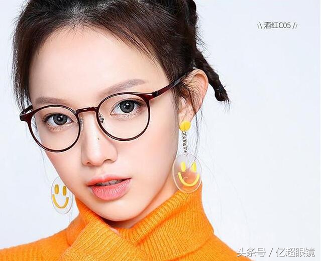 科普:几种质轻结实又不变形的镜架材质