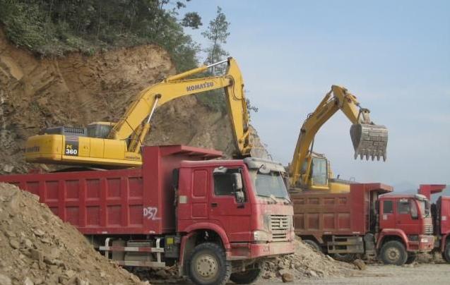 最便宜的小松360需要多少钱,10年小松360和12年小松360区别