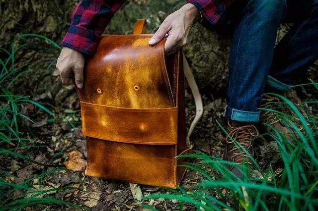 “双十一”不仅是女生专利，这10只设计师男包推荐给你！