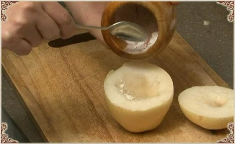 治疗儿童咳嗽的冰糖雪梨怎么做,咳嗽喝梨汤和川贝可以放冰糖吗