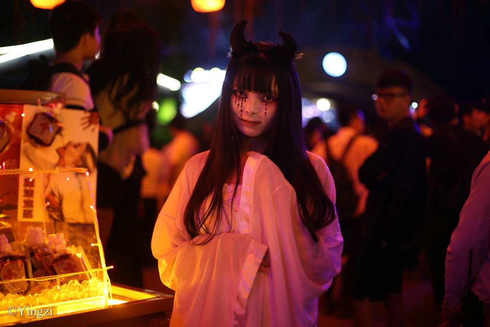 在广州最赞的万圣节趴上吓到别人是种什么感觉