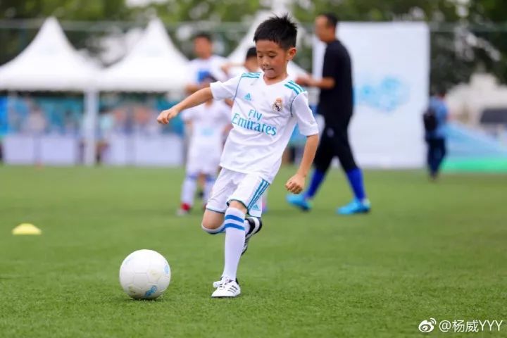 杨阳洋伊娃体操,杨威儿子杨阳洋体操比赛