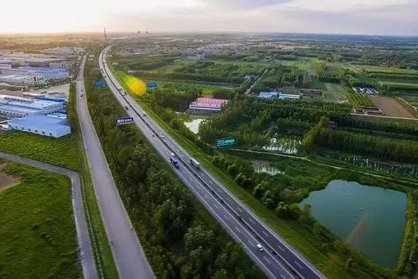 花安高速花溪段,花安高速沿途景区