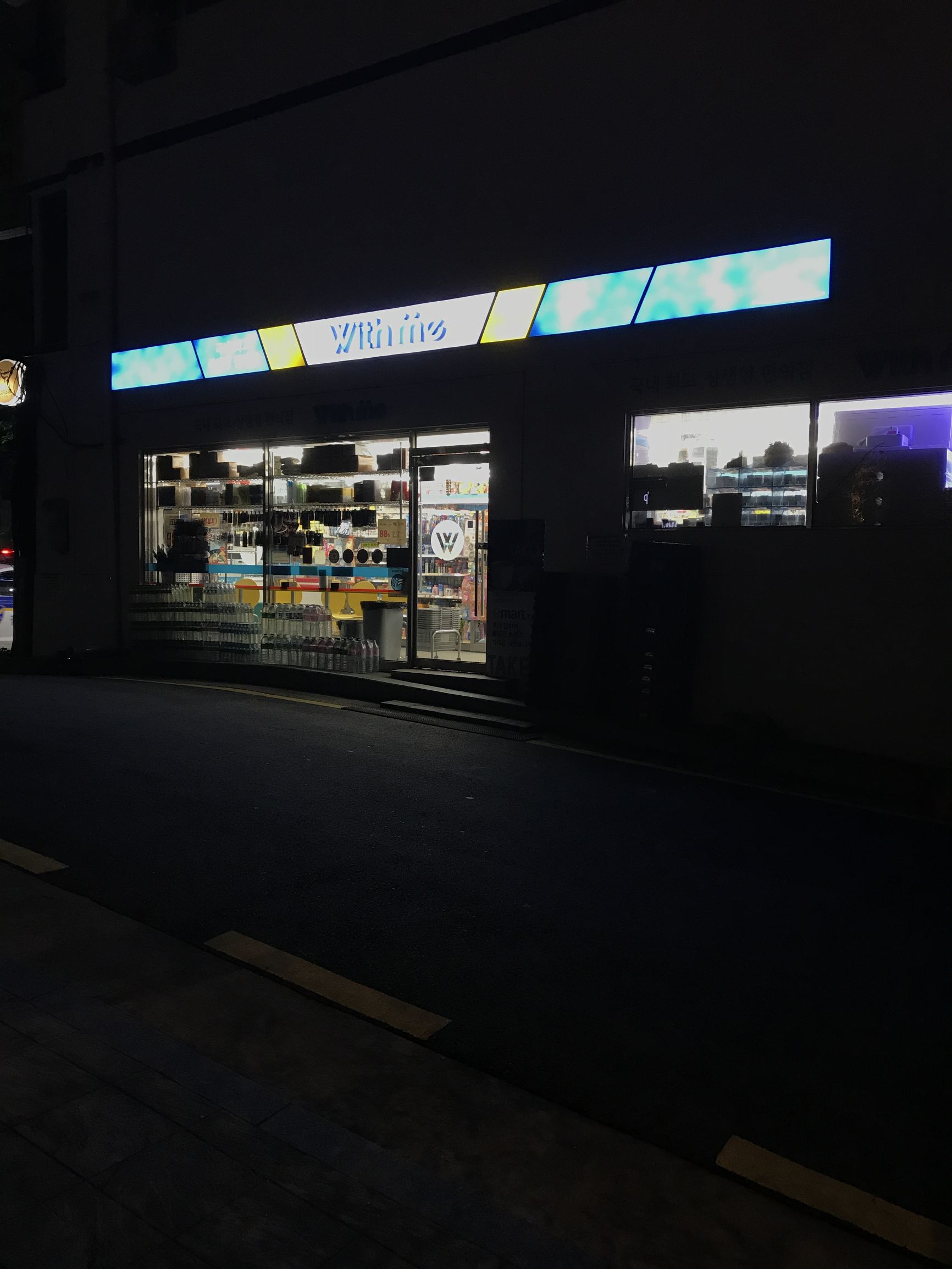 首尔旅游酒店订在哪里方便,韩国旅游住宿哪里最便宜