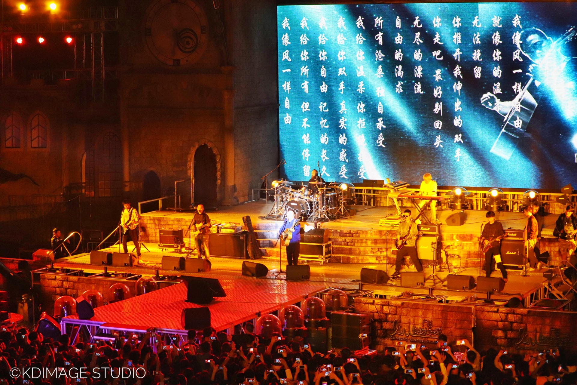 久违的狂欢:和许巍一起过长隆欢乐万圣节